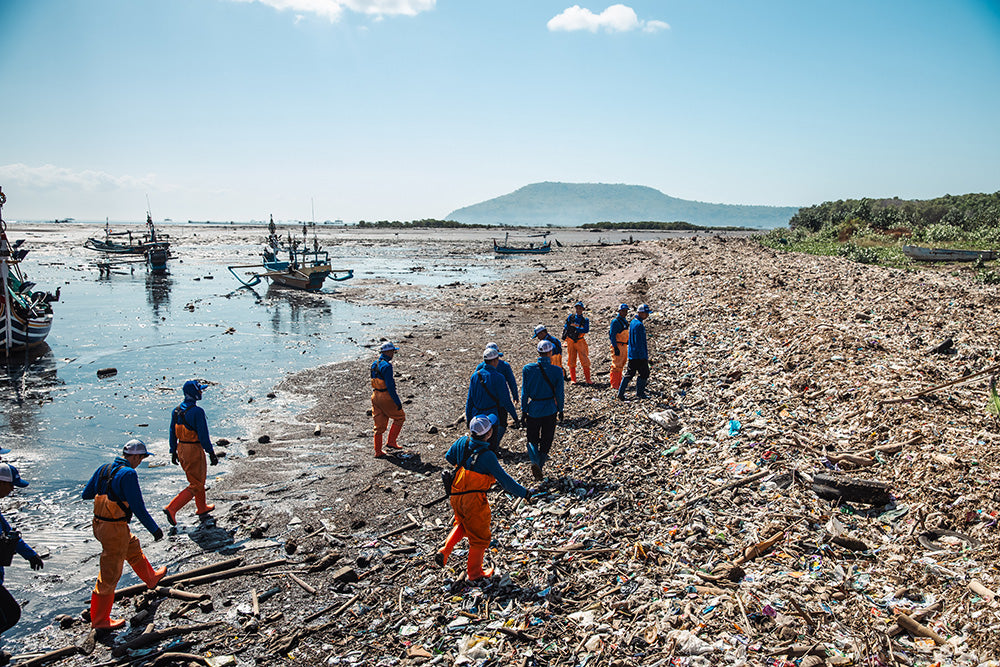 5 Feet Deep in Plastic: The Heartbreaking Reality of Our Polluted Beaches