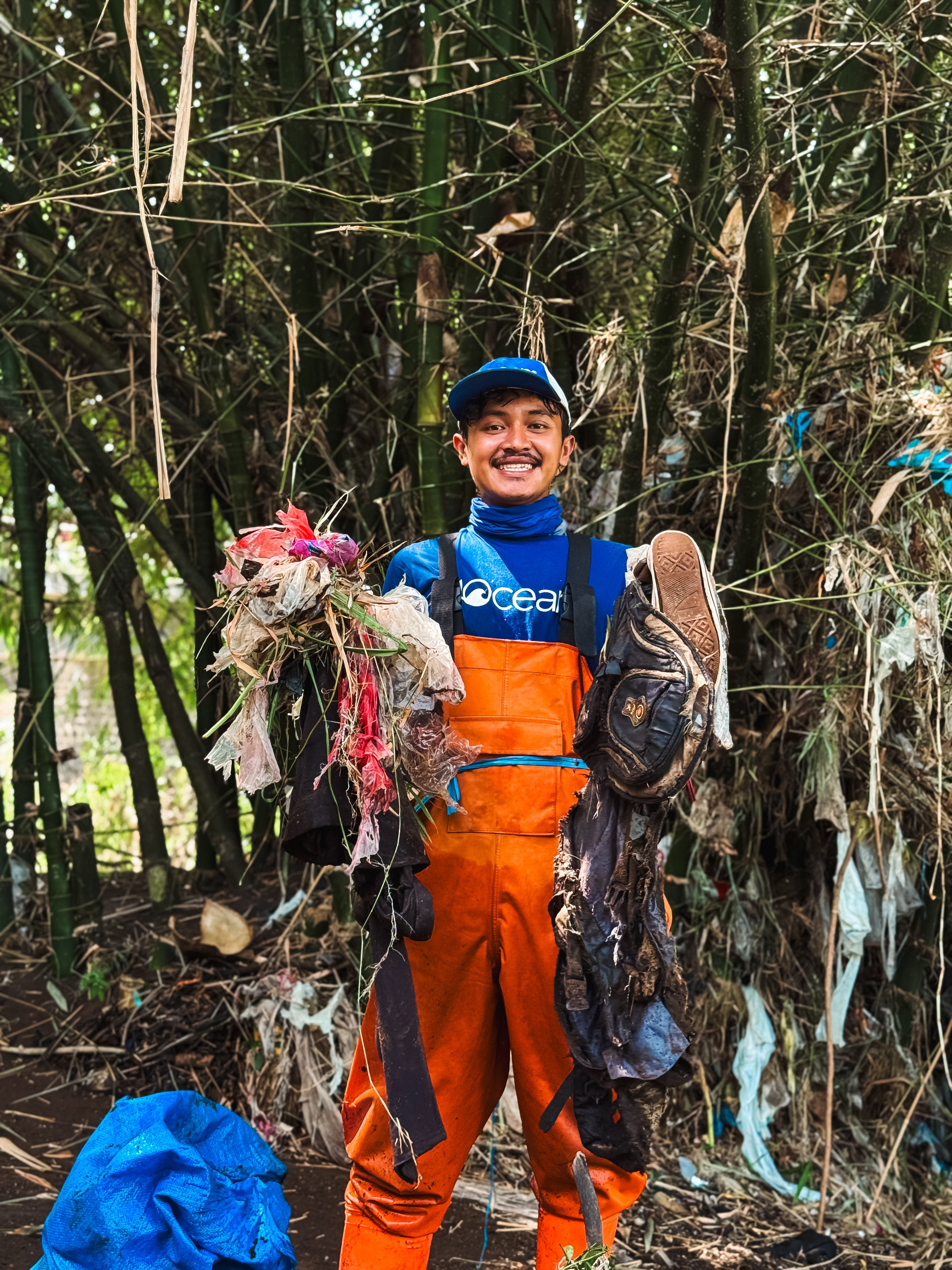 Pang-Pang River Cleanup With Support From ERANGE EV Tires