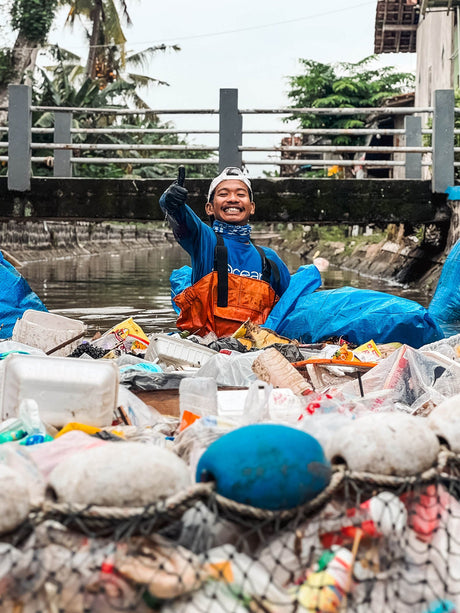 Santen Beach Cleanup Supported by Abyss Battery