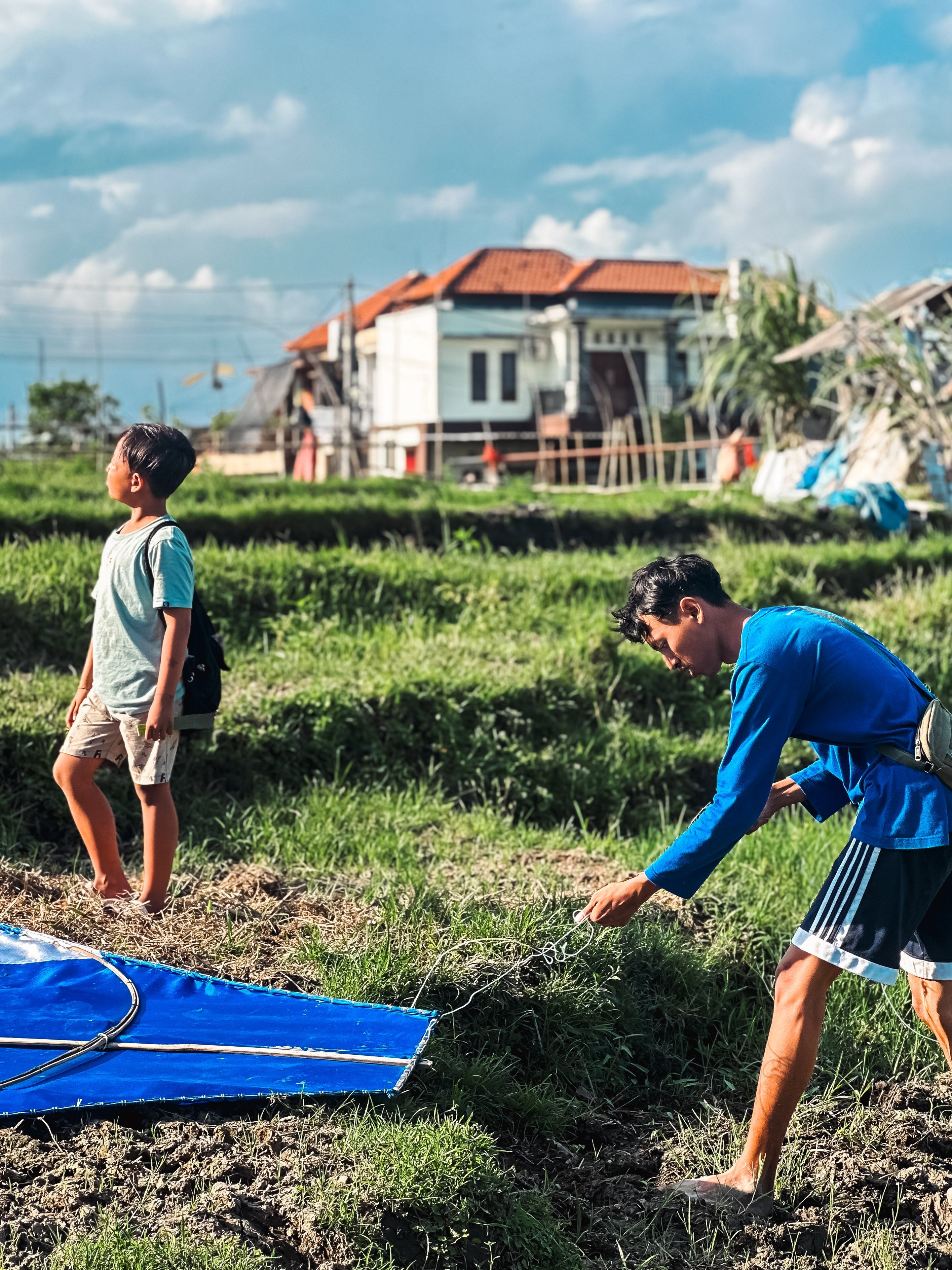 Flying Hope: From Trash to Message