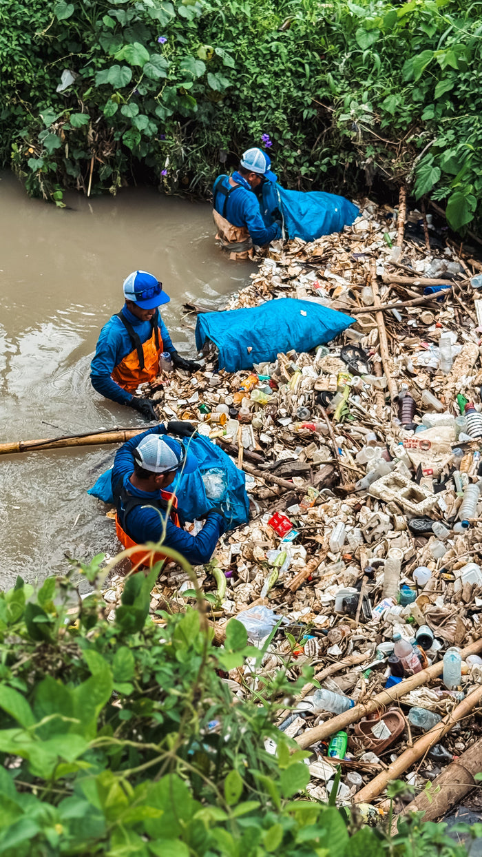 Great Plains Conservation Backs 4ocean Java at Sukosari Riverboom Cleanup