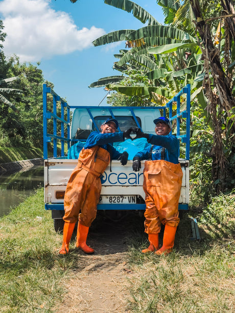 Routine Riverboom Cleanup Helps Protect Gambiran Waterways