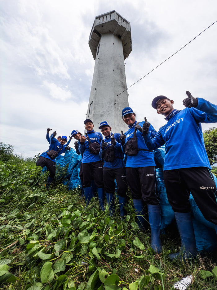 4ocean Java and Cleanr Expand Cleanup at Tanjungan Wongsorejo Beach