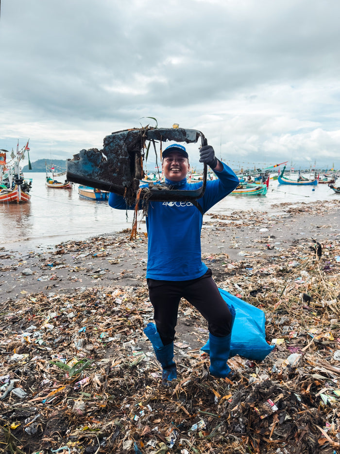 VeChain Backs 4ocean Java’s Rapid Satelit Beach Flood Cleanup