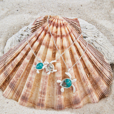 4ocean x Dune Sea Turtle Necklace