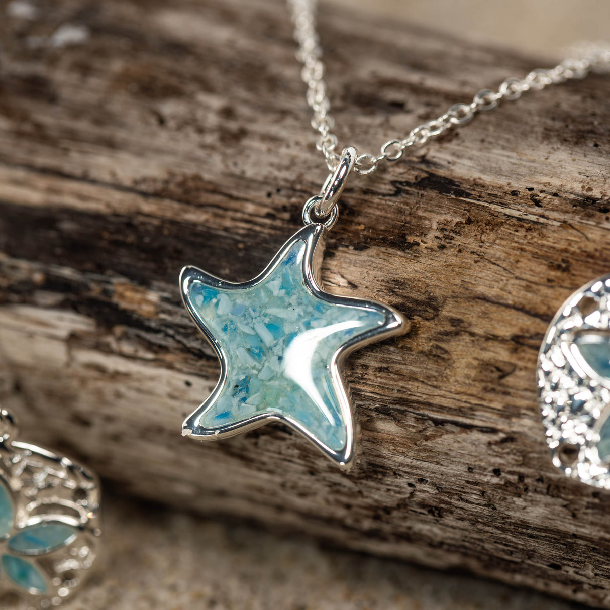 4ocean x Dune Explorer Starfish Necklace - Silver - Hawaii Blue