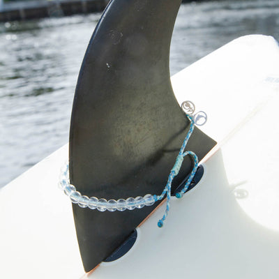 2023 Dolphin Bracelet | 4ocean Bracelet of the Month
