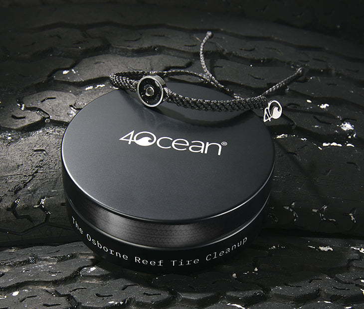 The 4ocean Osborne Reef Bracelet comes in a black tin container.