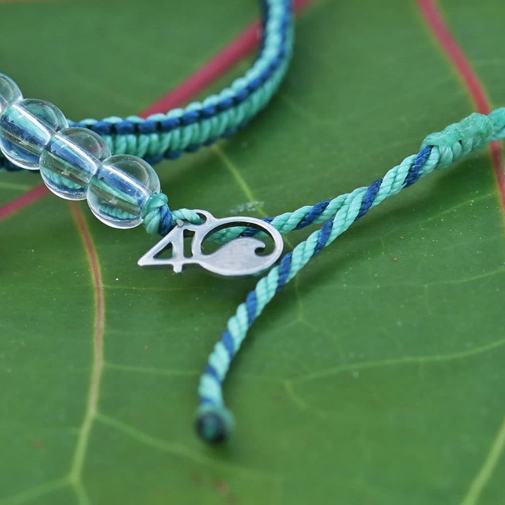Closeup of the 4ocean Stingray Limited Edition Beaded Bracelet