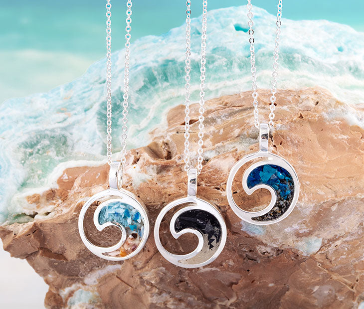Collection of Dune Wave necklaces